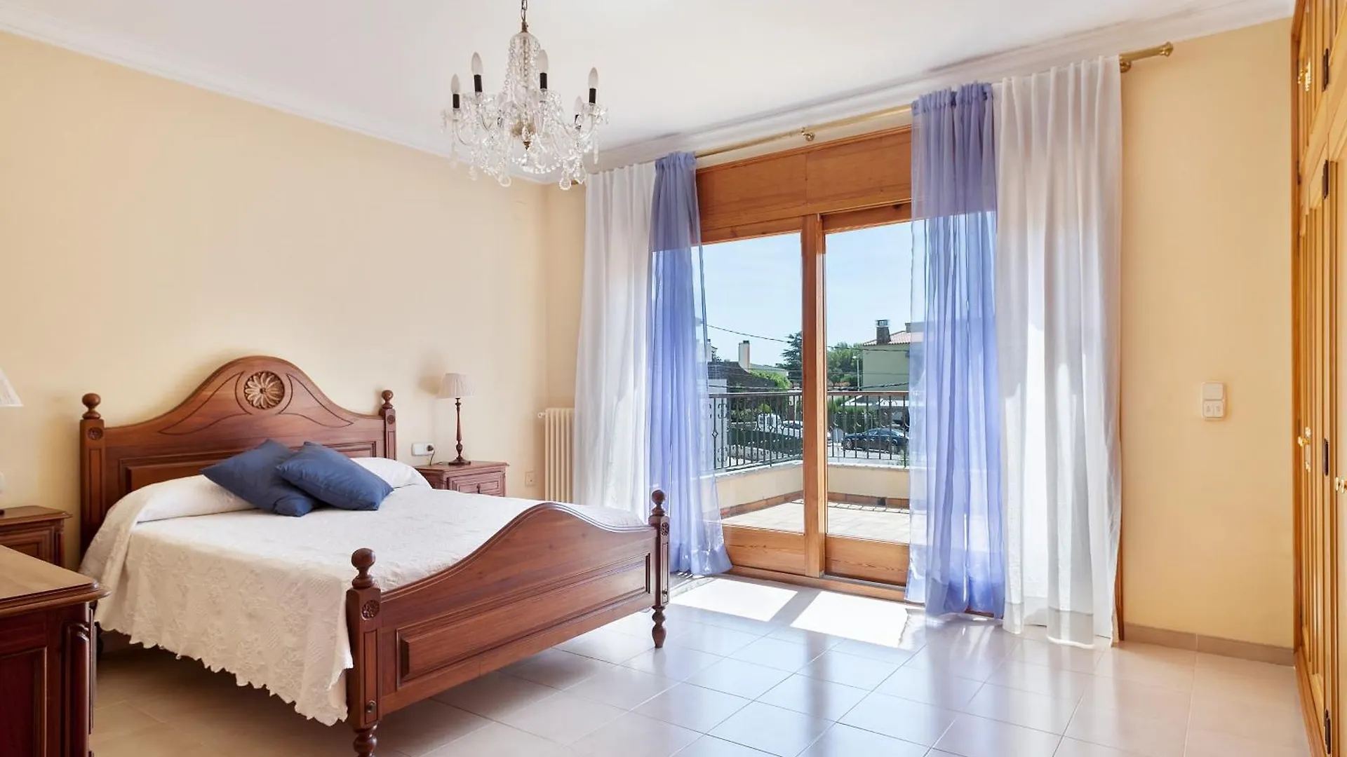 Harmony House Villa Roses 0*,  Spain